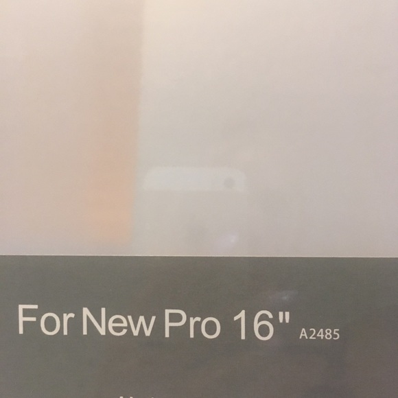 NWT MacBook Pro 16’’ case - Picture 4 of 10